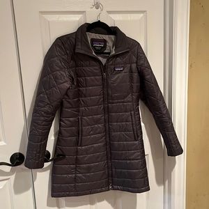 Patagonia winter coat, gray, size small